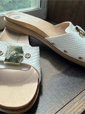 NEW Dr Scholl’s White Slip-On Women’s Slide Sandals Sz 9